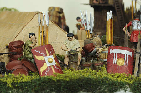 Neupräsentation der römischen Funde im Archäologischen Museum Colombischlössle: Modell des römischen Feldlagers