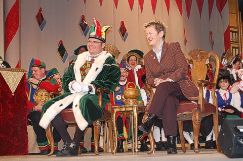 Renate K�nast vor dem Stockacher Narrengericht. Bild: Narrengericht Stockach