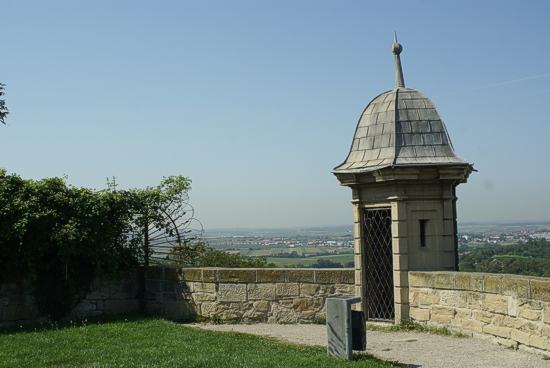 Im 18. Jahrhundert alles andere als romantisch: Blick vom Plateau des Hohenaspergs &uuml;bers Land