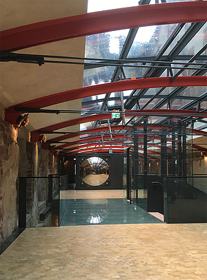 Schloss Heidelberg, Gläserner Saalbau, eine der Veranstaltungstätten des "Shared Reading". Foto: kulturer.be