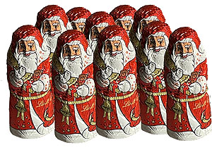 Ansammlung von Schoko-Weihnachtsmännern