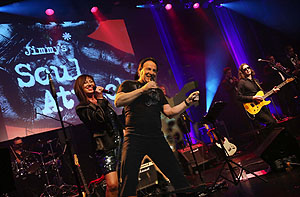 Höhepunkt des 6. Ortenauer Bürgerfests am 29. Juni ist um 20.30 Uhr „Jimmy‘s Soul Attack“ aus Offenburg. Die 14-köpfige Formation ist eine Blues- und Soul-Legende, die weit über die Ortenau hinaus bekannt ist und jährlich die Offenburger Reithalle füllt. Die Gäste erwartet ein grandioses Konzert mit den größten Soulhits der letzten Jahrzehnte. Foto: Privat